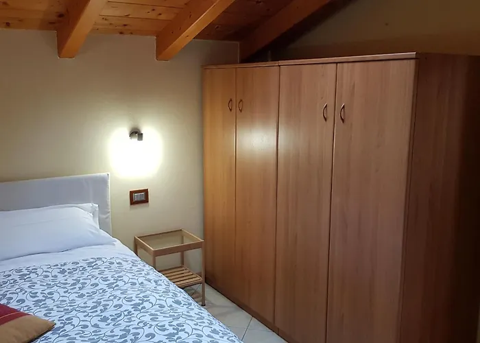 Roberta Apartment *